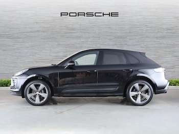 Used Porsche Macan 2022 for sale - 75585868: Photo