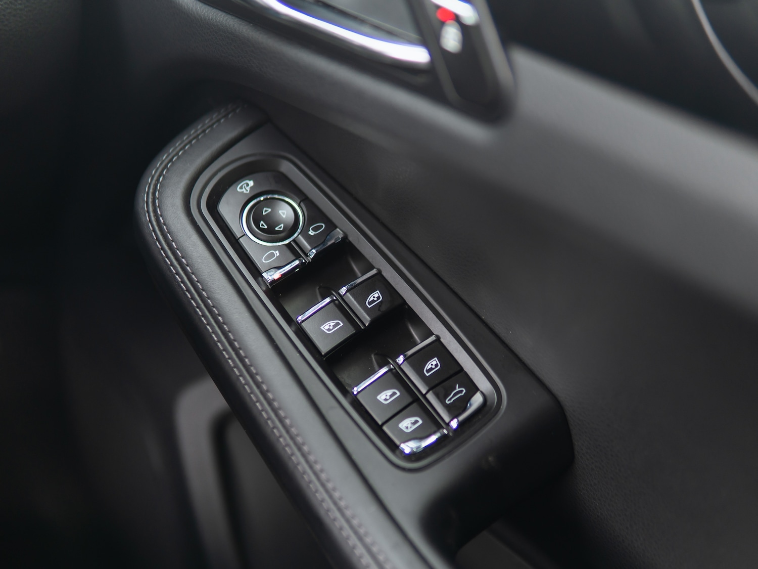 Used Porsche Macan 2025 for sale - 77620753: Photo 25