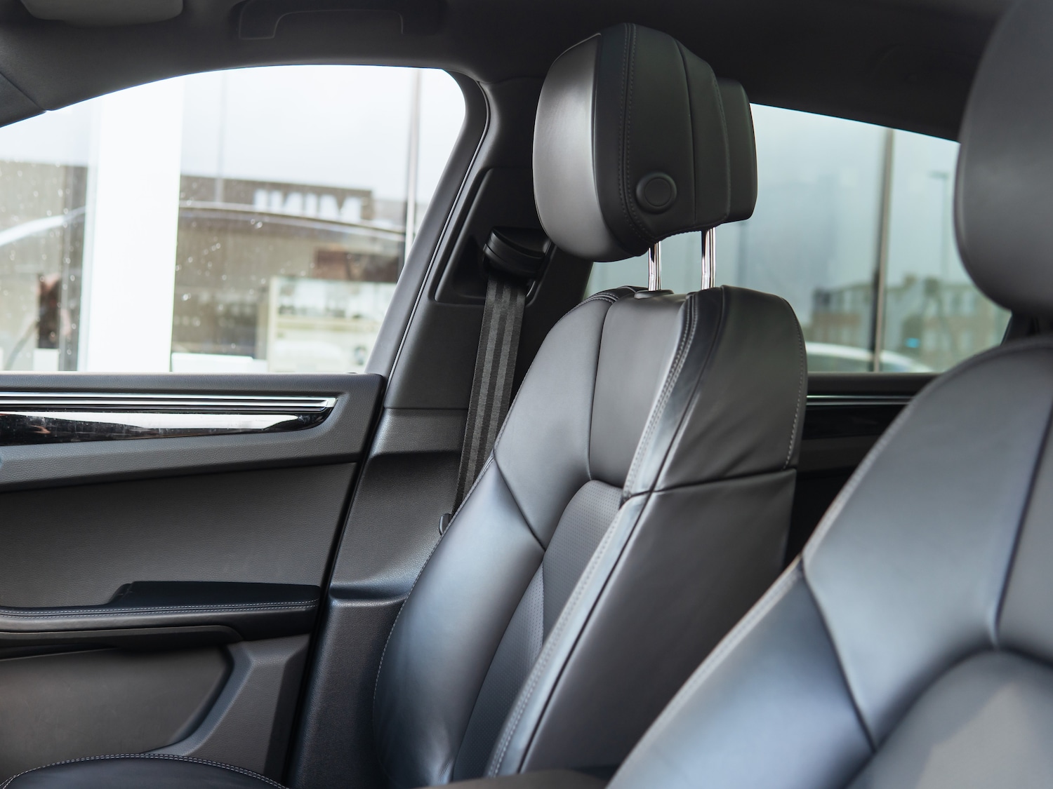 Used Porsche Macan 2025 for sale - 77620753: Photo 8