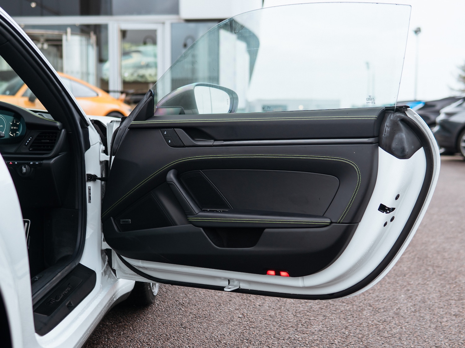 Used Porsche 911 2024 for sale - 76469143: Photo 26