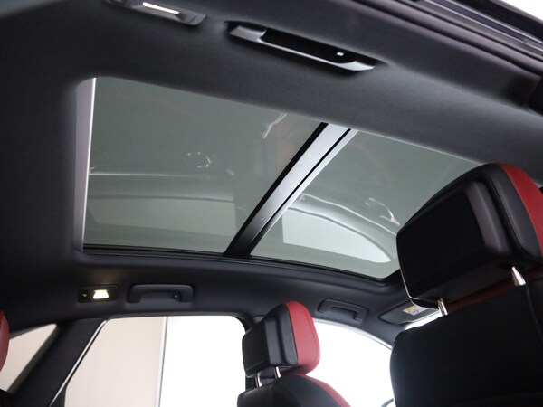 Used Porsche Macan 2024 for sale - 74897813: Photo 11