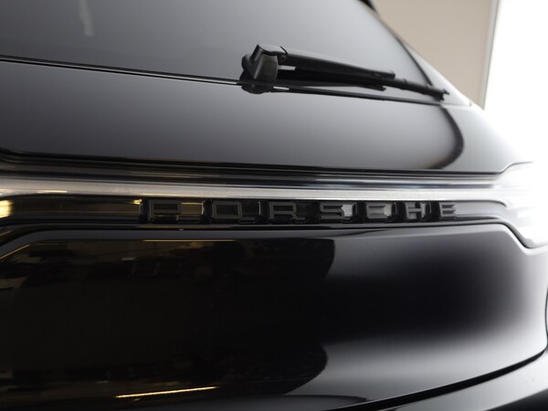 Used Porsche Macan 2024 for sale - 74897813: Photo 31