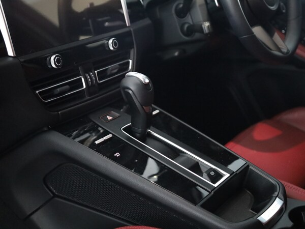 Used Porsche Macan 2024 for sale - 74897813: Photo 34