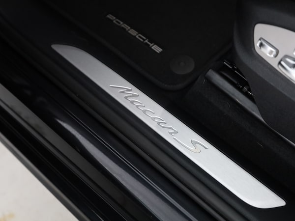 Used Porsche Macan 2024 for sale - 74897813: Photo 37