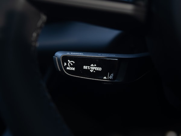 Used Porsche Macan 2025 for sale - 75488406: Photo 13