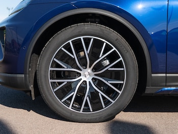 Used Porsche Macan 2025 for sale - 75488406: Photo