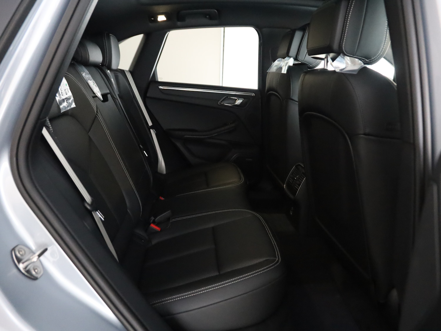 Used Porsche Macan 2025 for sale - 77654399: Photo 21