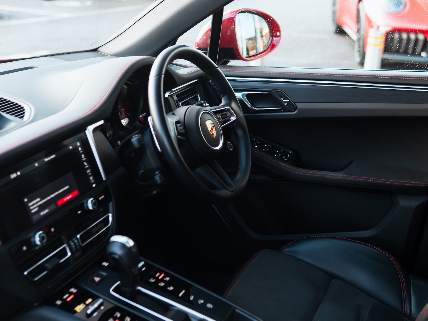 Used Porsche Macan 2023 for sale - 77026600: Photo 15