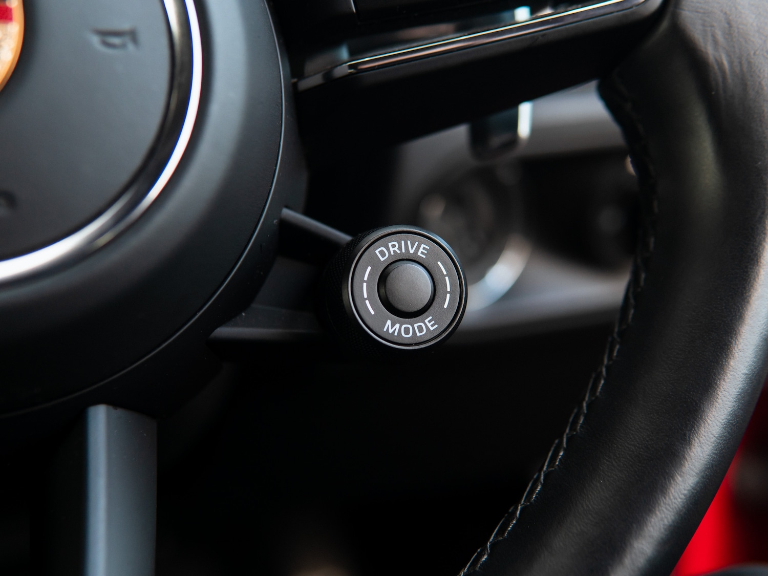 Used Porsche Macan 2023 for sale - 77026600: Photo 21