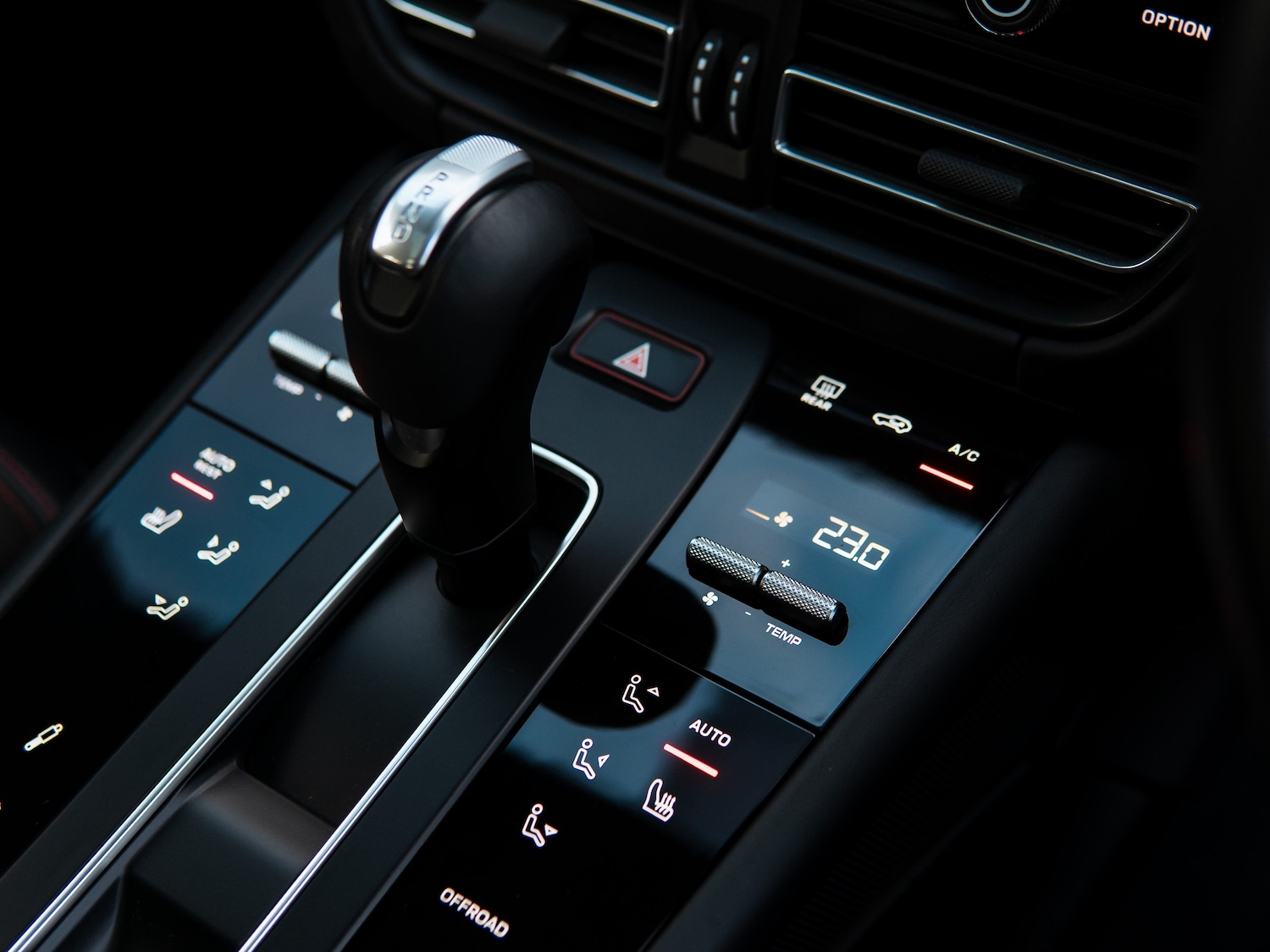 Used Porsche Macan 2023 for sale - 77026600: Photo 28