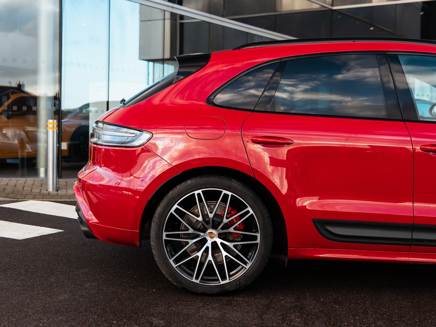 Used Porsche Macan 2023 for sale - 77026600: Photo 38