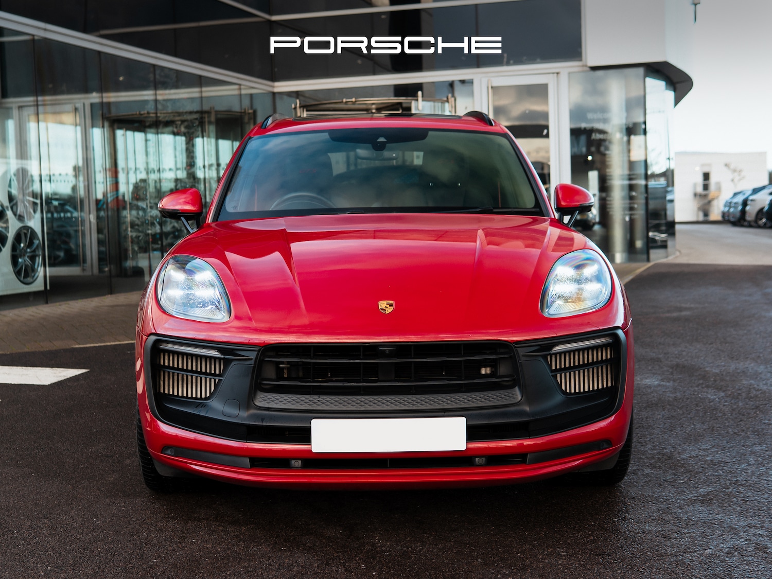Used Porsche Macan 2023 for sale - 77026600: Photo 6
