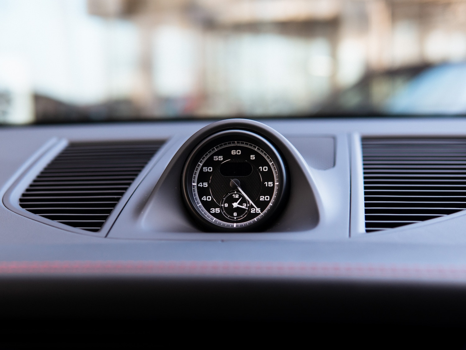 Used Porsche Macan 2023 for sale - 77026600: Photo 9