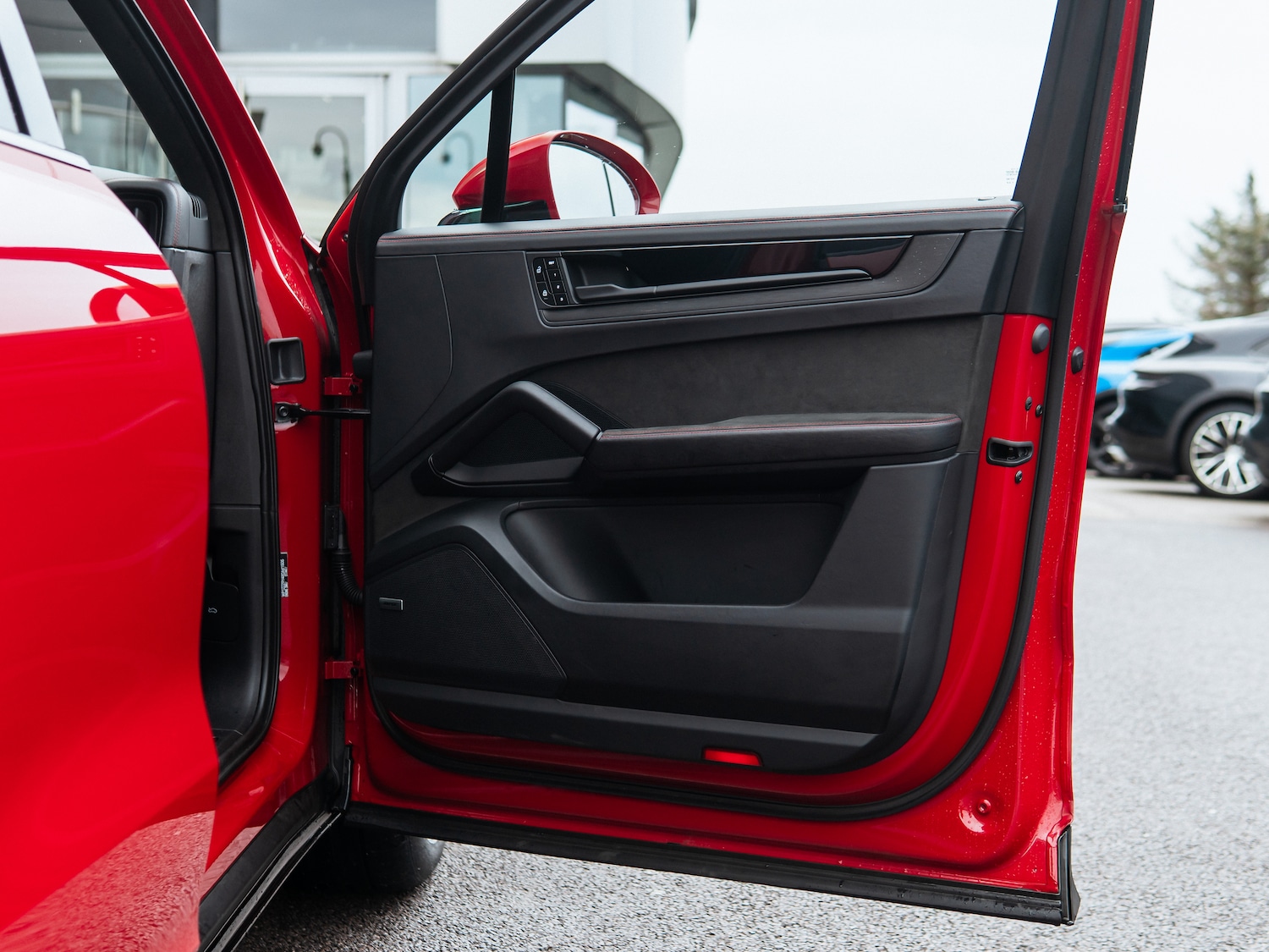 Used Porsche Cayenne 2024 for sale - 76469141: Photo 27