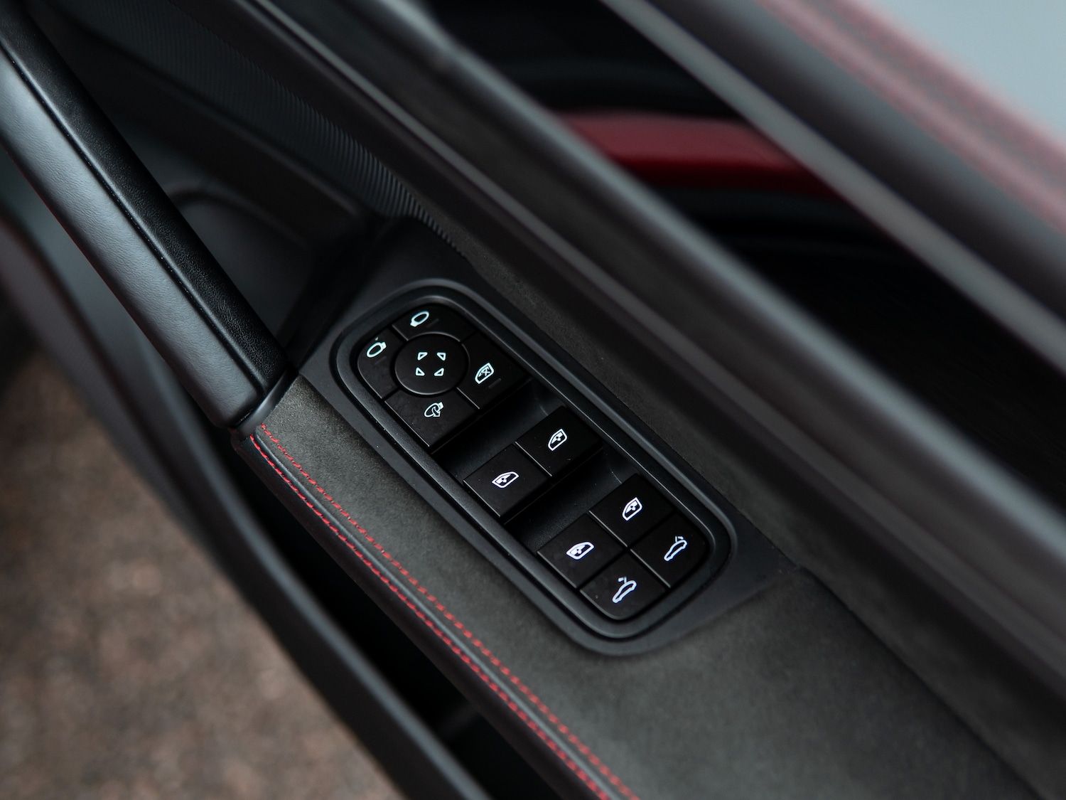 Used Porsche Cayenne 2024 for sale - 76469141: Photo 9