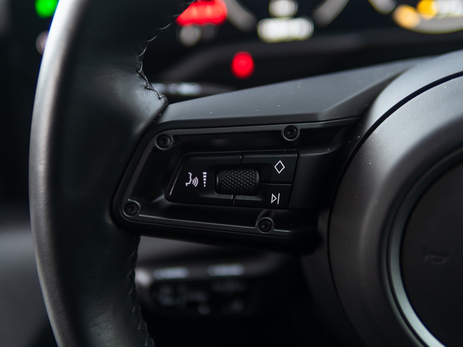 Used Porsche Taycan 2024 for sale - 77779581: Photo 15