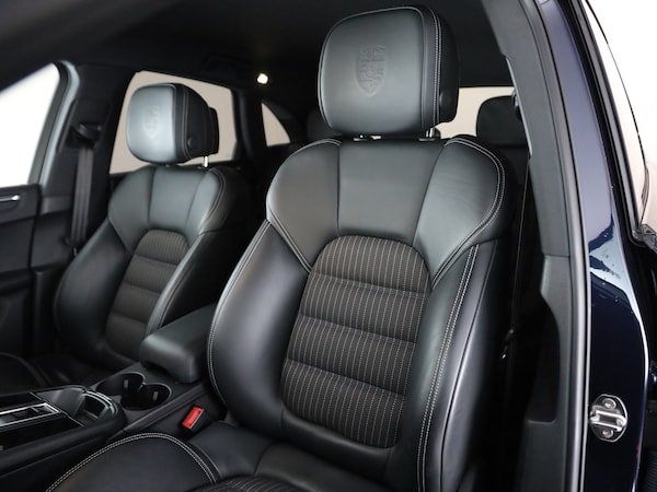 Used Porsche Macan 2022 for sale - 74869629: Photo 11