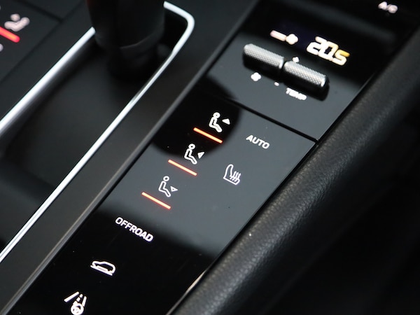 Used Porsche Macan 2022 for sale - 74869629: Photo 23
