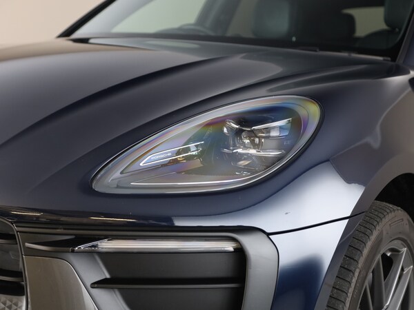 Used Porsche Macan 2022 for sale - 74869629: Photo 32