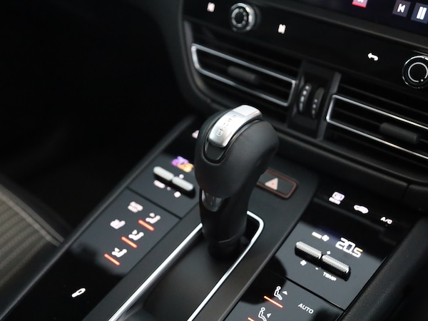 Used Porsche Macan 2022 for sale - 74869629: Photo 35