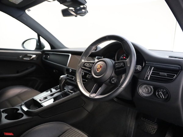 Used Porsche Macan 2022 for sale - 74869629: Photo 9
