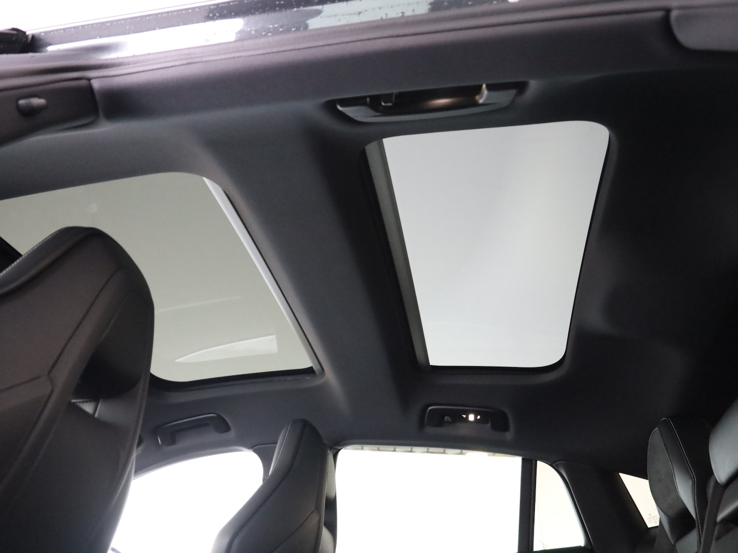 Used Porsche Panamera 2025 for sale - 77172403: Photo 12