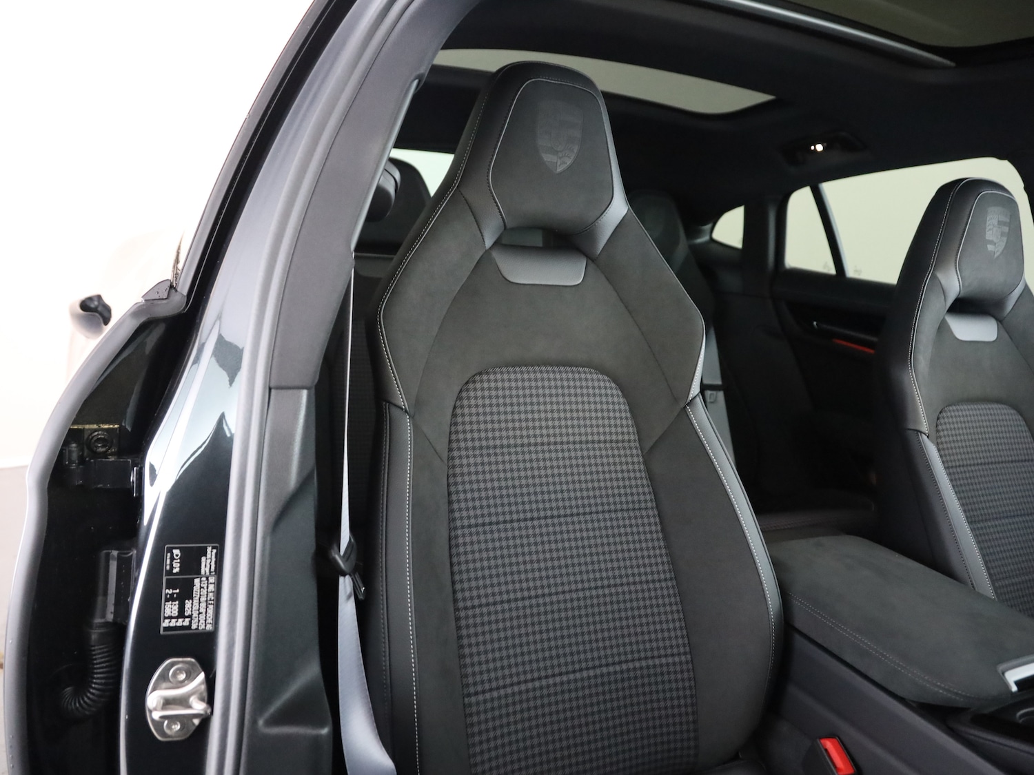 Used Porsche Panamera 2025 for sale - 77172403: Photo 14