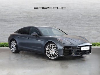 Used Porsche Panamera 2025 for sale - 77172403: Photo