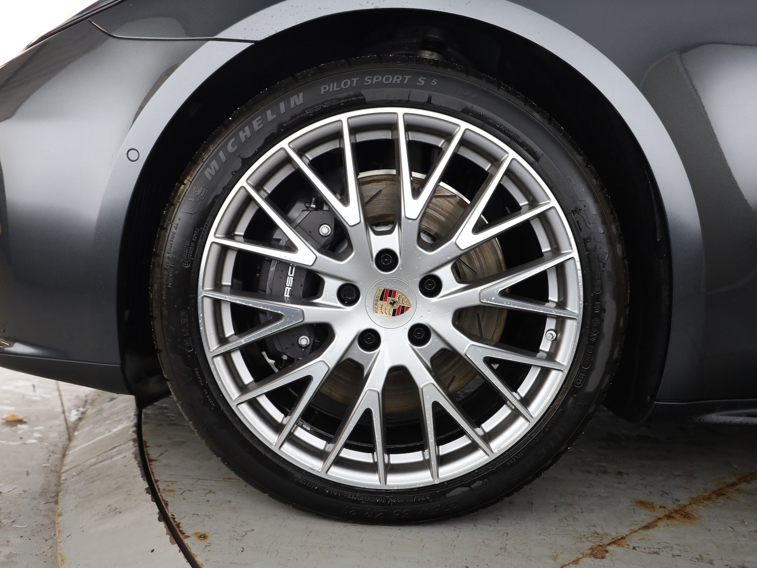 Used Porsche Panamera 2025 for sale - 77172403: Photo 3