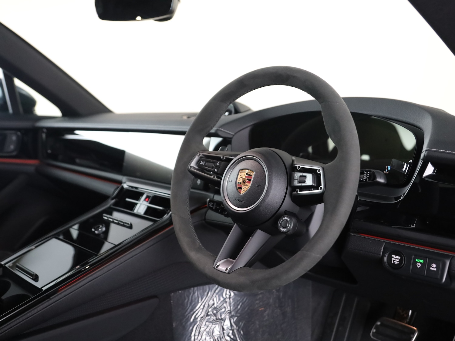 Used Porsche Panamera 2025 for sale - 77172403: Photo 8