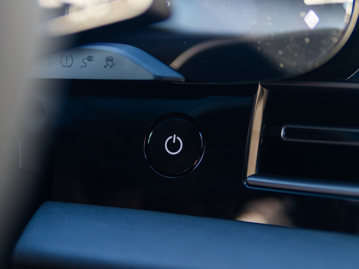 Used Porsche Taycan 2025 for sale - 77905640: Photo 30