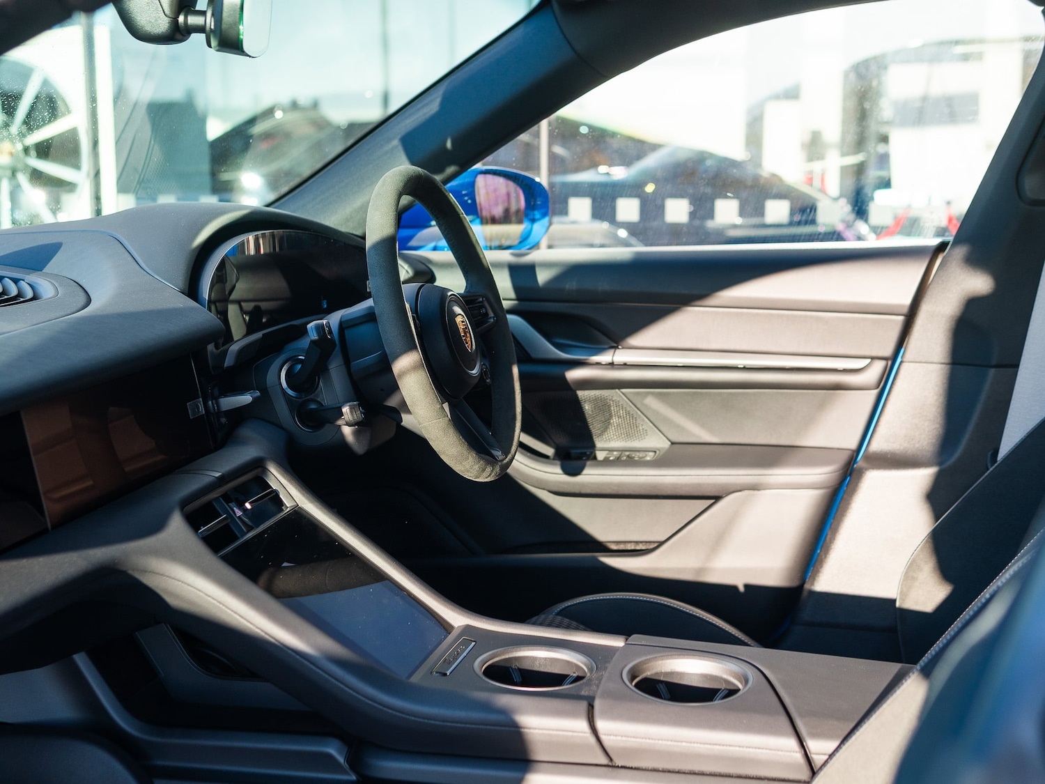 Used Porsche Taycan 2025 for sale - 77905640: Photo 6