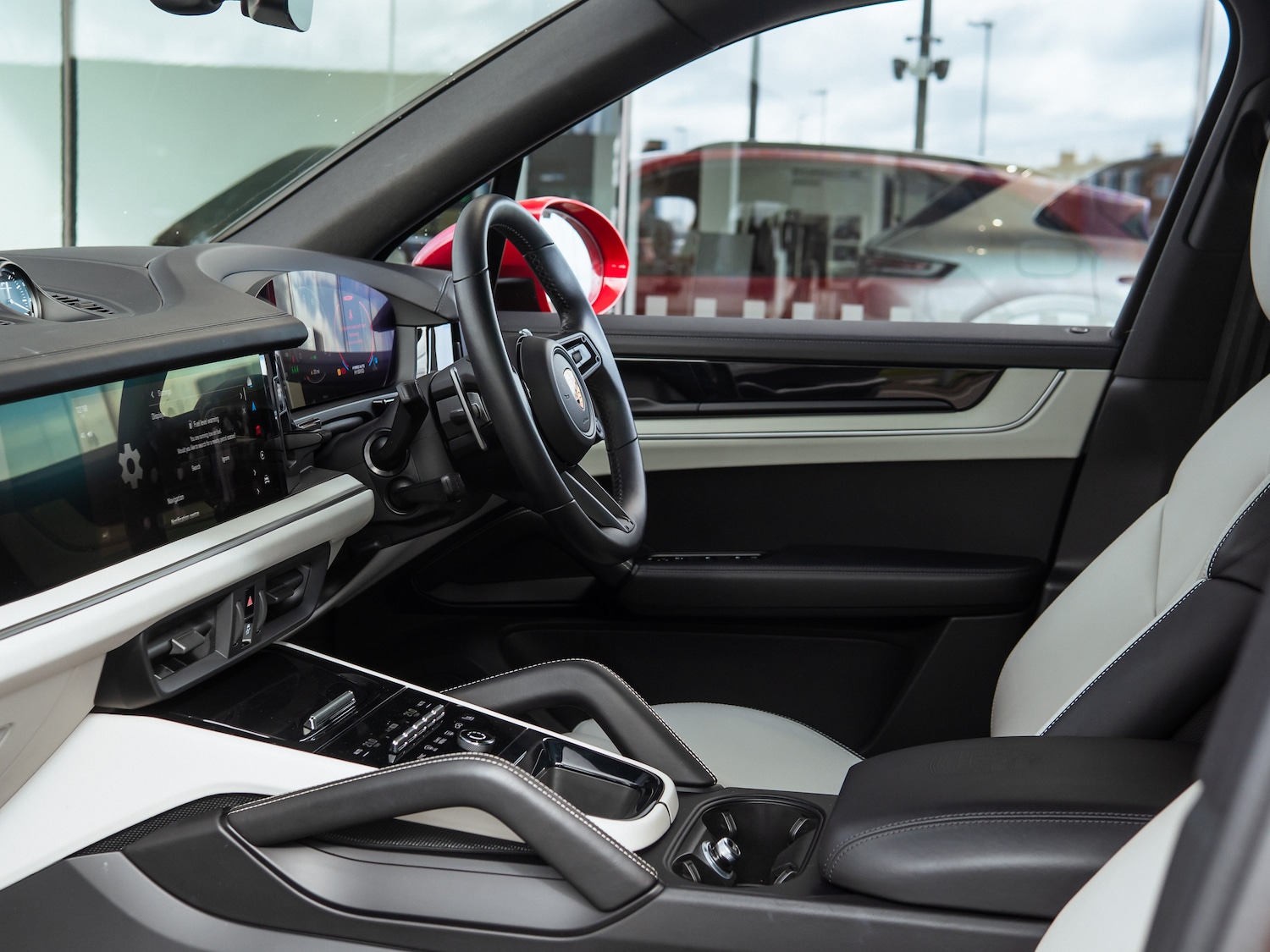 Used Porsche Cayenne 2023 for sale - 77919272: Photo 7