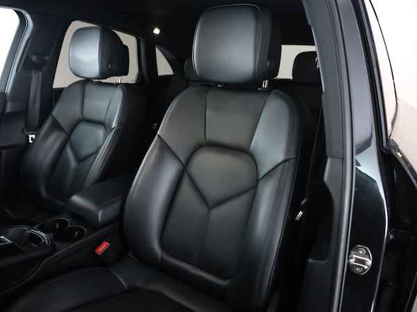 Used Porsche Macan 2022 for sale - 75606580: Photo 21