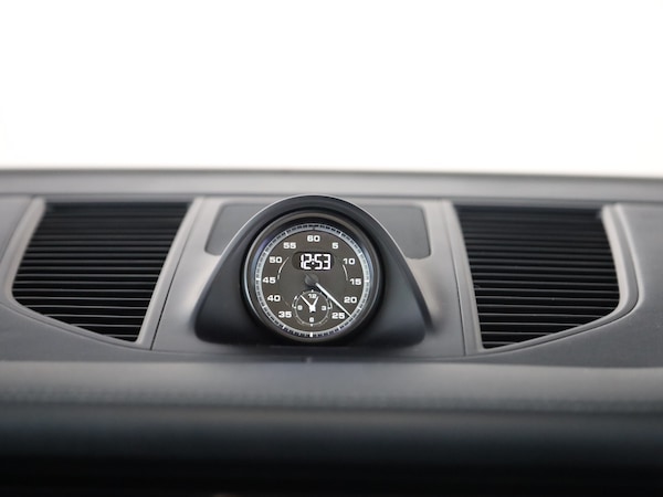 Used Porsche Macan 2022 for sale - 75606580: Photo 24