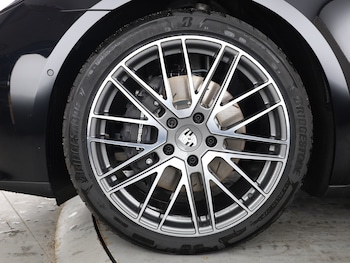 Used Porsche Panamera 2025 for sale - 75606581: Photo