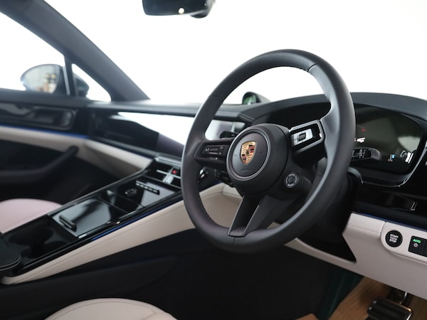 Used Porsche Panamera 2025 for sale - 75606581: Photo 6