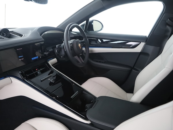 Used Porsche Panamera 2025 for sale - 75606581: Photo 8