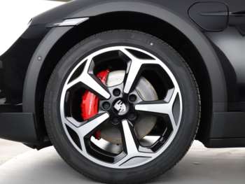 Used Porsche Taycan 2024 for sale - 74606285: Photo