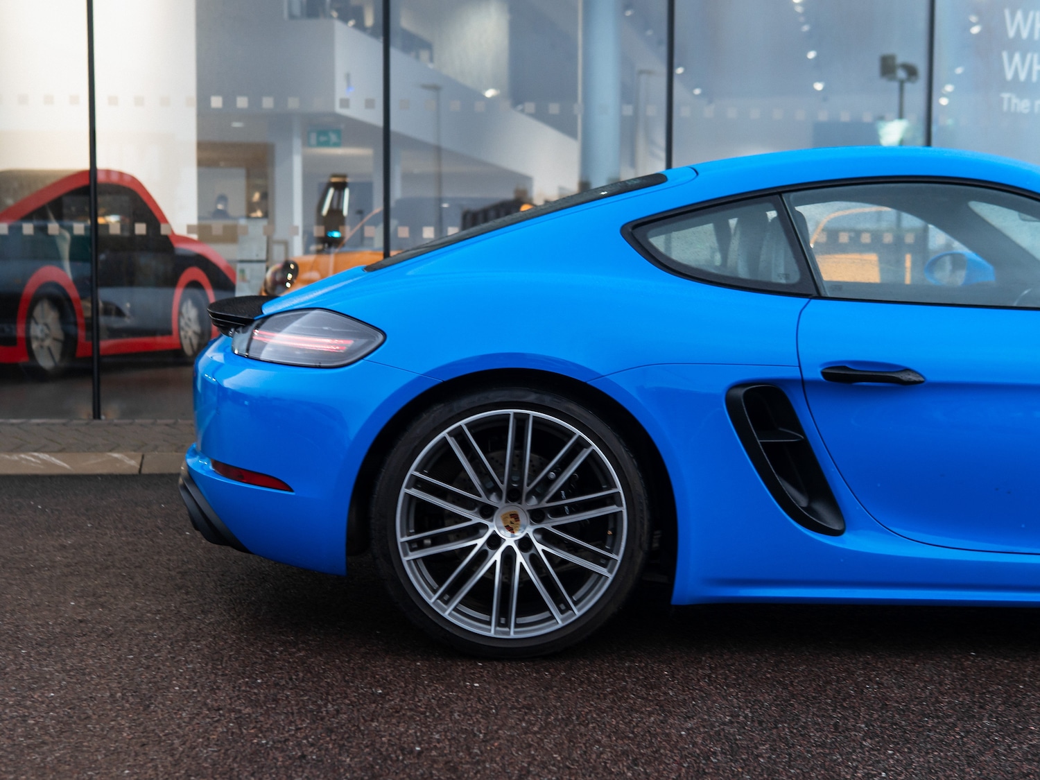 Used Porsche Cayman 2023 for sale - 77302161: Photo 10