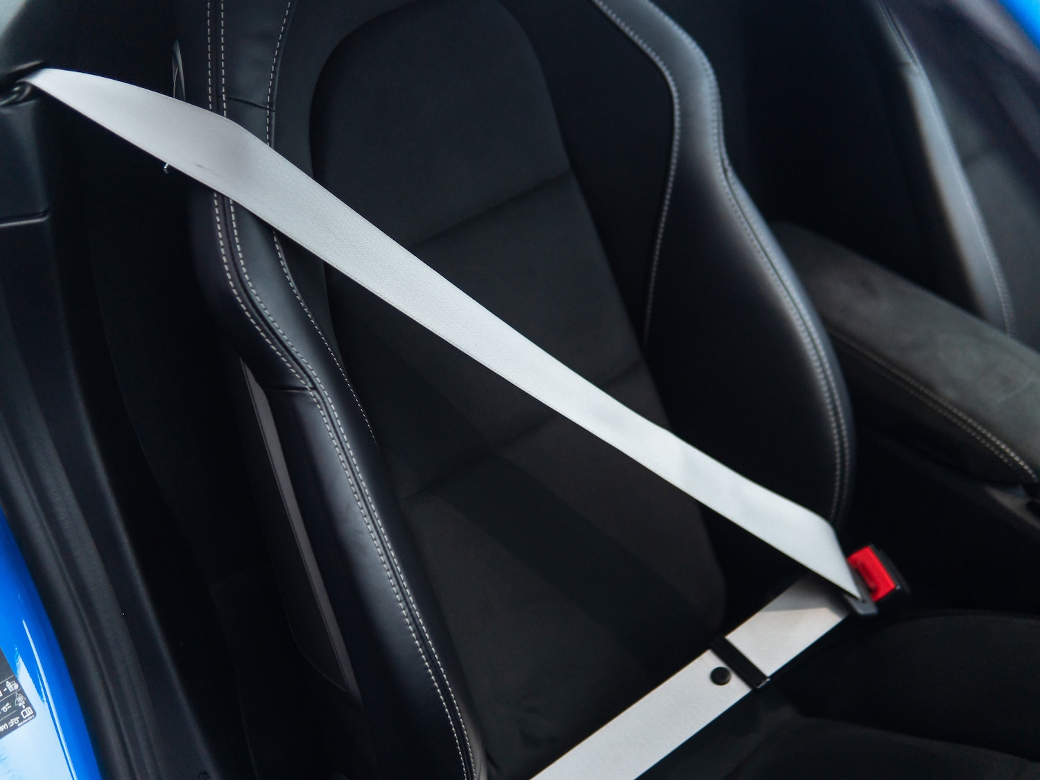 Used Porsche Cayman 2023 for sale - 77302161: Photo 8