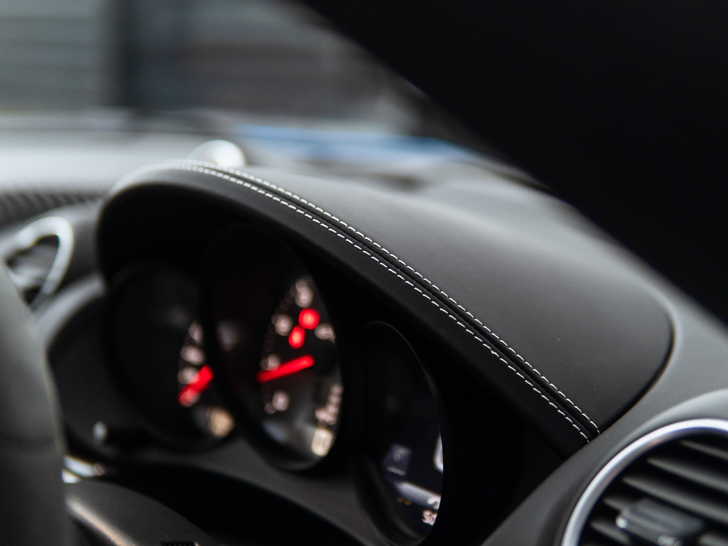 Used Porsche Cayman 2023 for sale - 77302161: Photo 9