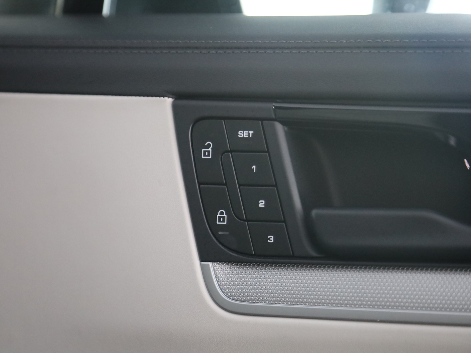 Used Porsche Cayenne 2023 for sale - 76162535: Photo 12