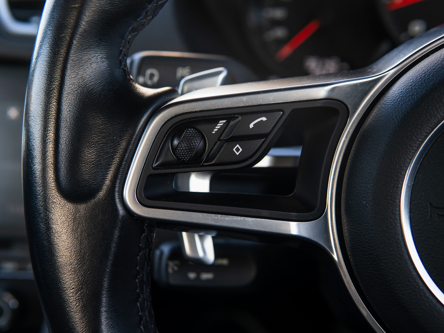 Used Porsche Cayman 2018 for sale - 77966632: Photo 15