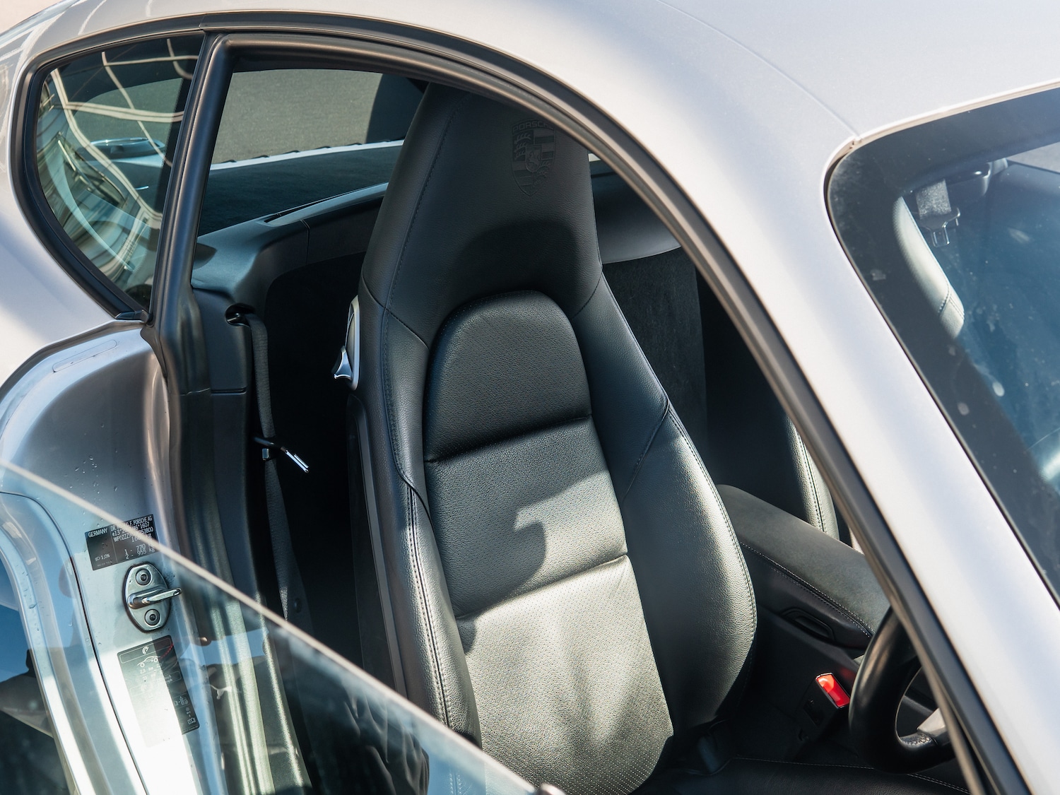 Used Porsche Cayman 2018 for sale - 77966632: Photo 32