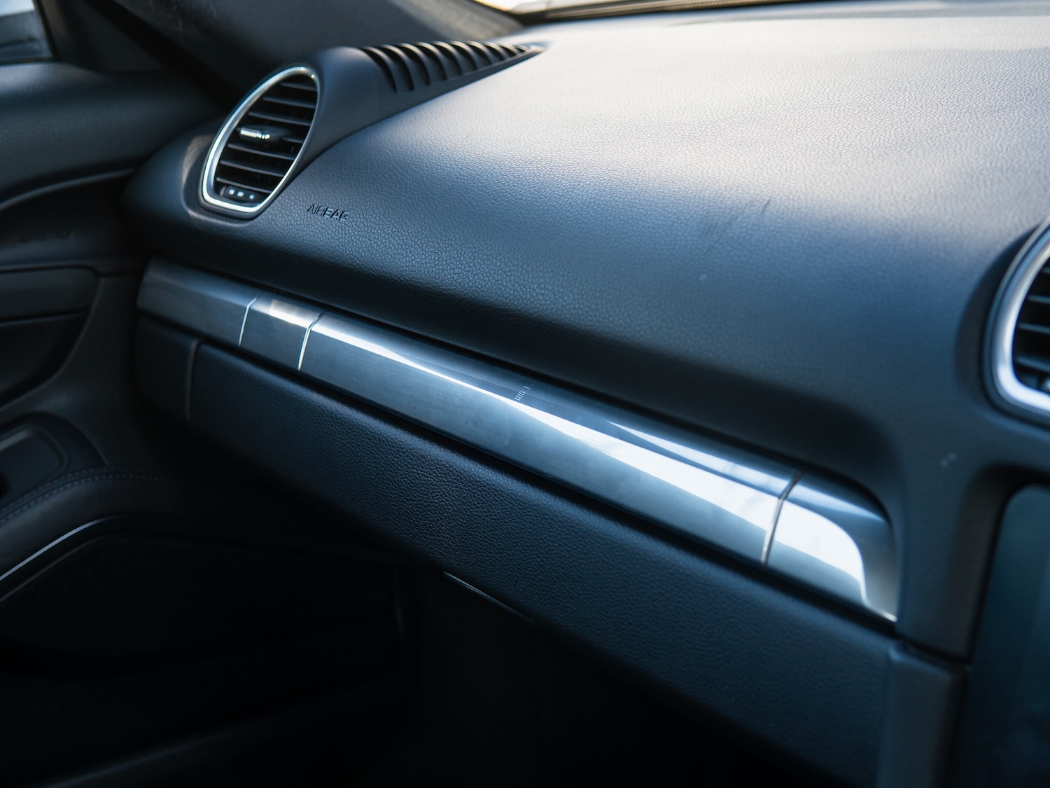 Used Porsche Cayman 2018 for sale - 77966632: Photo 8