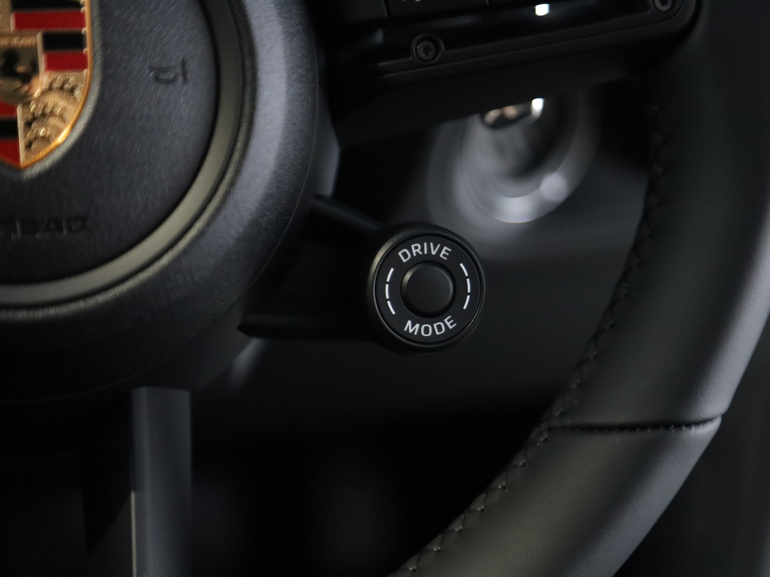 Used Porsche Macan 2025 for sale - 76279280: Photo 28