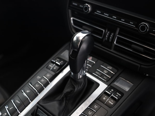 Used Porsche Macan 2025 for sale - 75947091: Photo 18