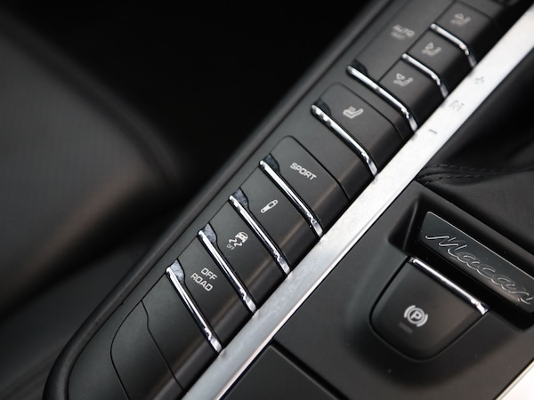 Used Porsche Macan 2025 for sale - 75947091: Photo 22