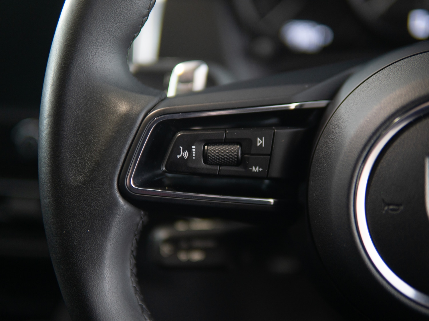 Used Porsche Macan 2022 for sale - 77451288: Photo 34